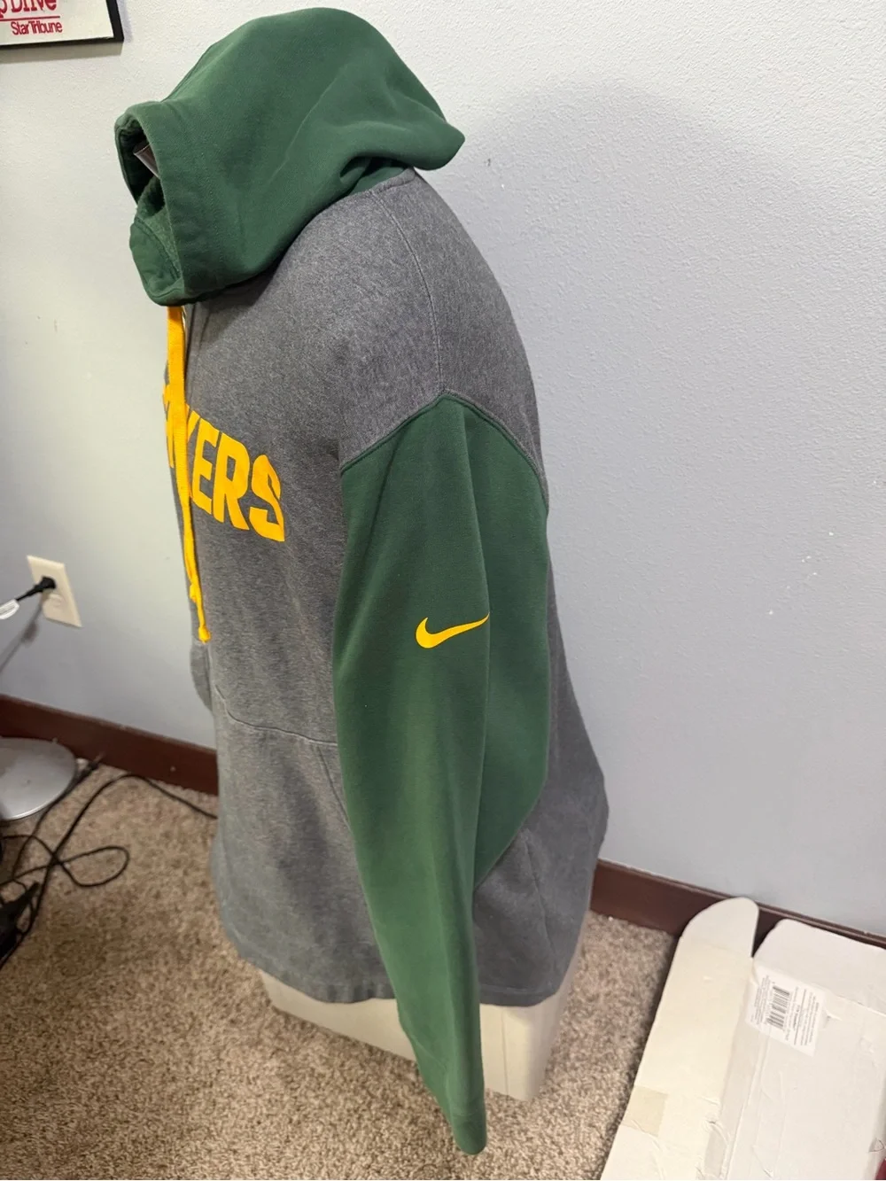 Nike DriFit NFL Green Bay Packers Pullover Hoodie